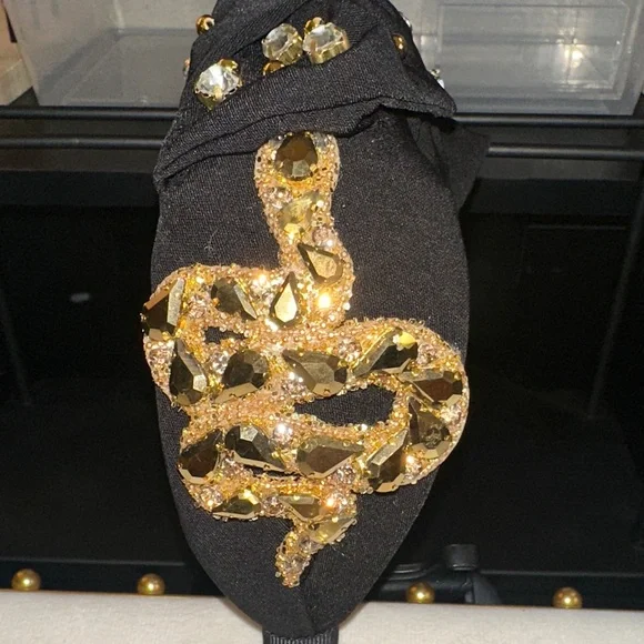 Chunky, Elegant Black Headband with Exaggerated, Gold Embellishments - Picture 1 of 5